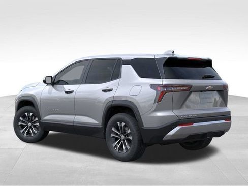 New 2026 Chevrolet Equinox LT AWD/4WD image 3