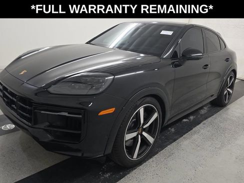 Used 2025 Porsche Cayenne GTS AWD/4WD image 1