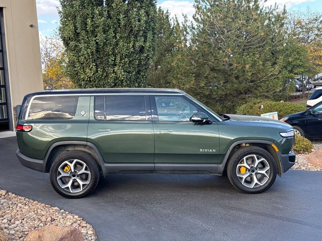 Used 2023 Rivian R1S Adventure Quad AWD/4WD image 9
