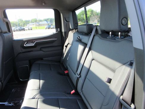 New 2026 GMC Sierra 1500 SLT w/ SLT Premium Plus Package AWD/4WD image 16
