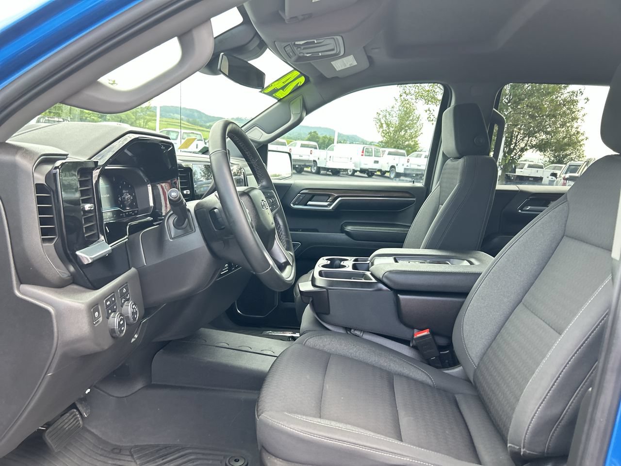 Used 2024 Chevrolet Silverado 1500 LT Trail Boss AWD/4WD image 22
