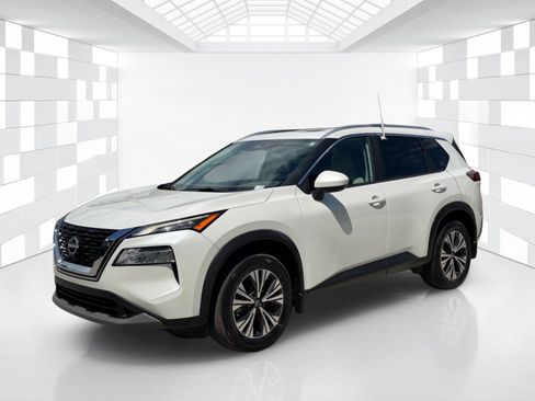 Certified 2023 Nissan Rogue SV w/ SV Premium B Package FWD image 3