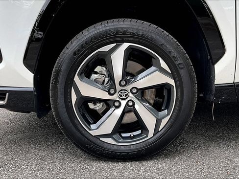Used 2024 Toyota RAV4 SE w/ Weather & Moonroof Package AWD/4WD image 35