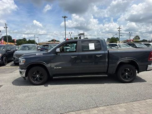 Used 2022 RAM 1500 Laramie AWD/4WD image 8