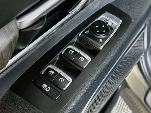 Used 2025 Kia Telluride SX FWD image 18