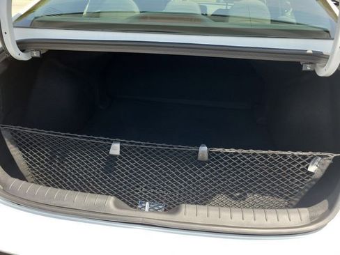 New 2026 Hyundai Elantra Hybrid FWD image 24
