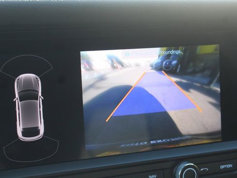 Used 2020 Porsche Macan image 10