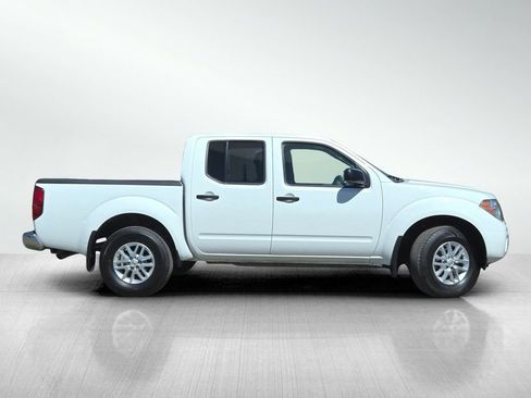 Used 2019 Nissan Frontier SV w/ Value Truck Package AWD/4WD image 4