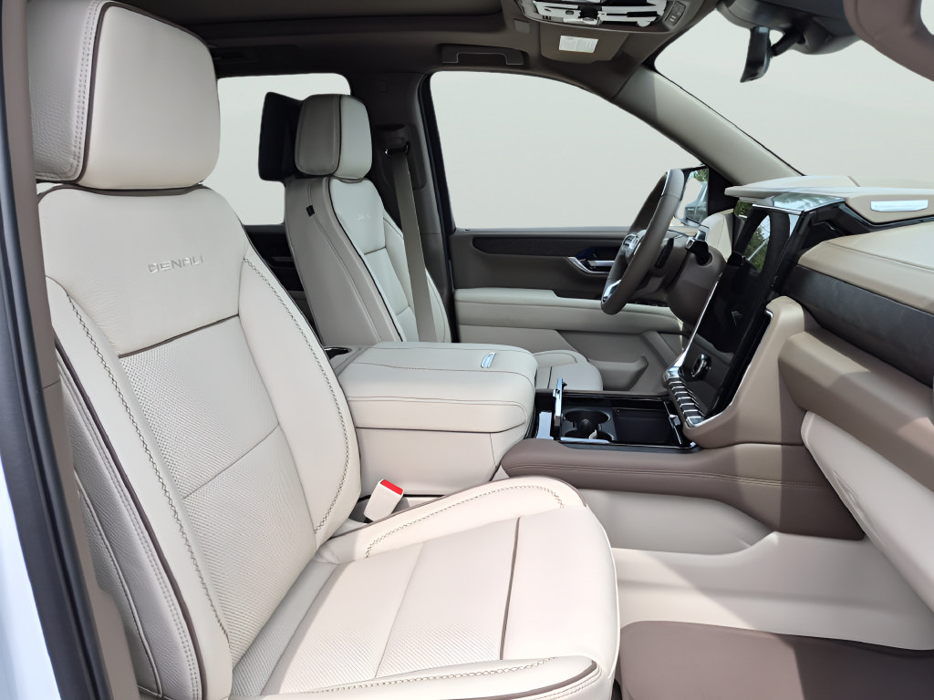New 2026 GMC Yukon Denali w/ Denali Reserve Package AWD/4WD image 37