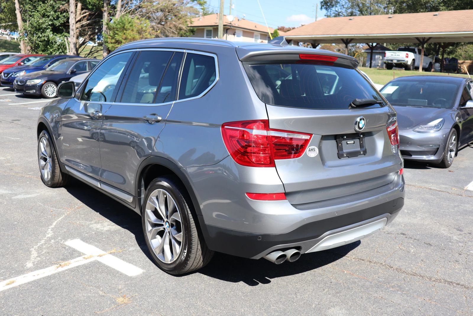 Used 2017 BMW X3 xDrive28i AWD/4WD image 4