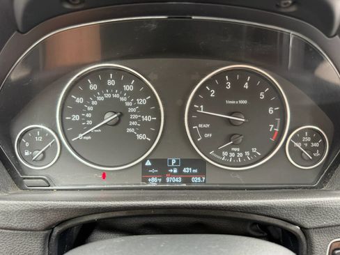 Used 2018 BMW 320i xDrive Sedan AWD/4WD image 17