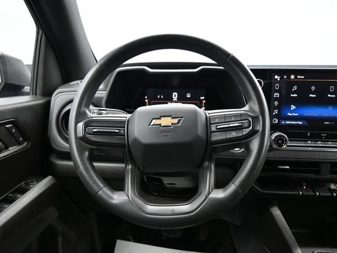 Used 2023 Chevrolet Colorado W/T RWD image 17