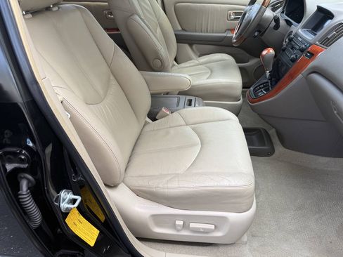 Used 2002 Lexus RX 300 FWD image 16