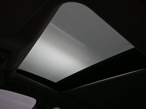 Used 2022 Nissan Rogue Platinum w/ Head-Up Display Package FWD image 19