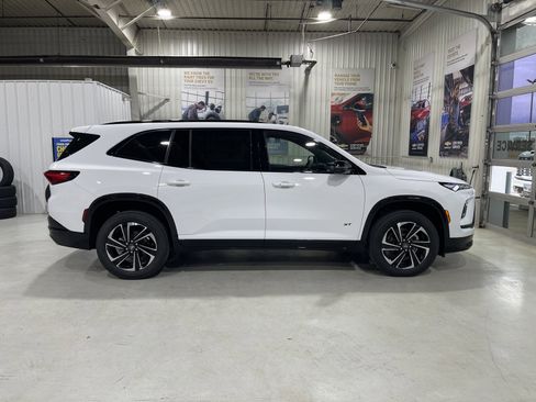 New 2026 Buick Enclave Sport Touring w/ Power Package image 9