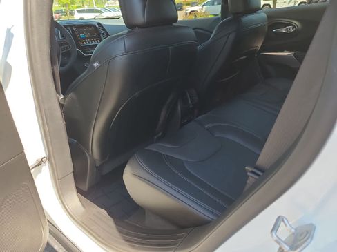 Used 2022 Jeep Cherokee Limited AWD/4WD image 20