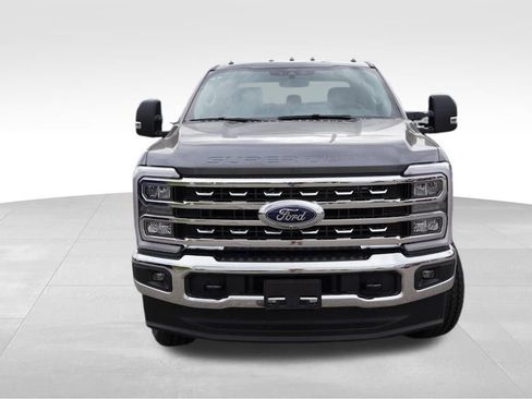 New 2026 Ford F250 XLT w/ XLT Premium Package image 8