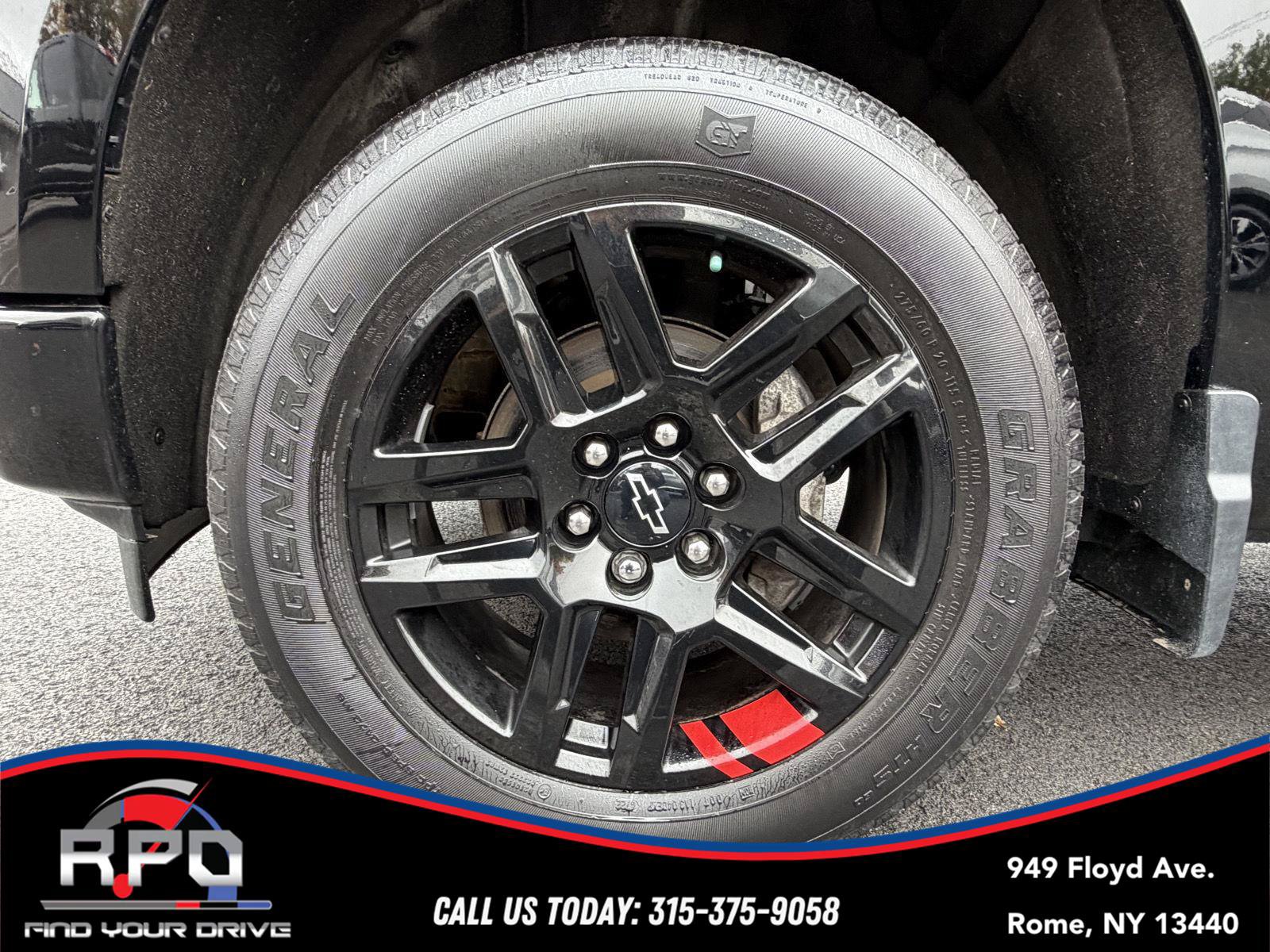 Used 2023 Chevrolet Silverado 1500 RST w/ Redline Edition AWD/4WD image 10