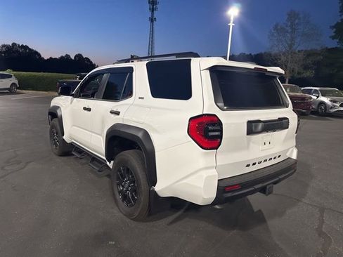 Used 2025 Toyota 4Runner SR5 image 7