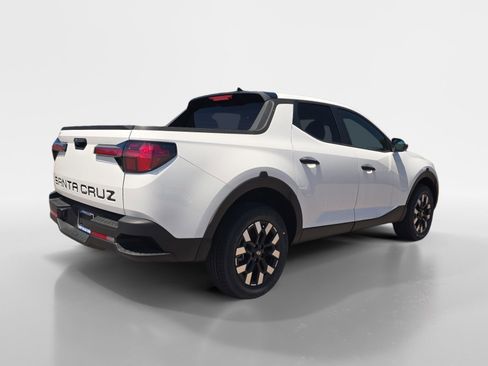 New 2026 Hyundai Santa Cruz SE FWD image 3