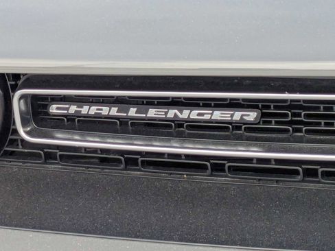 Used 2017 Dodge Challenger GT w/ Driver Convenience Group image 11