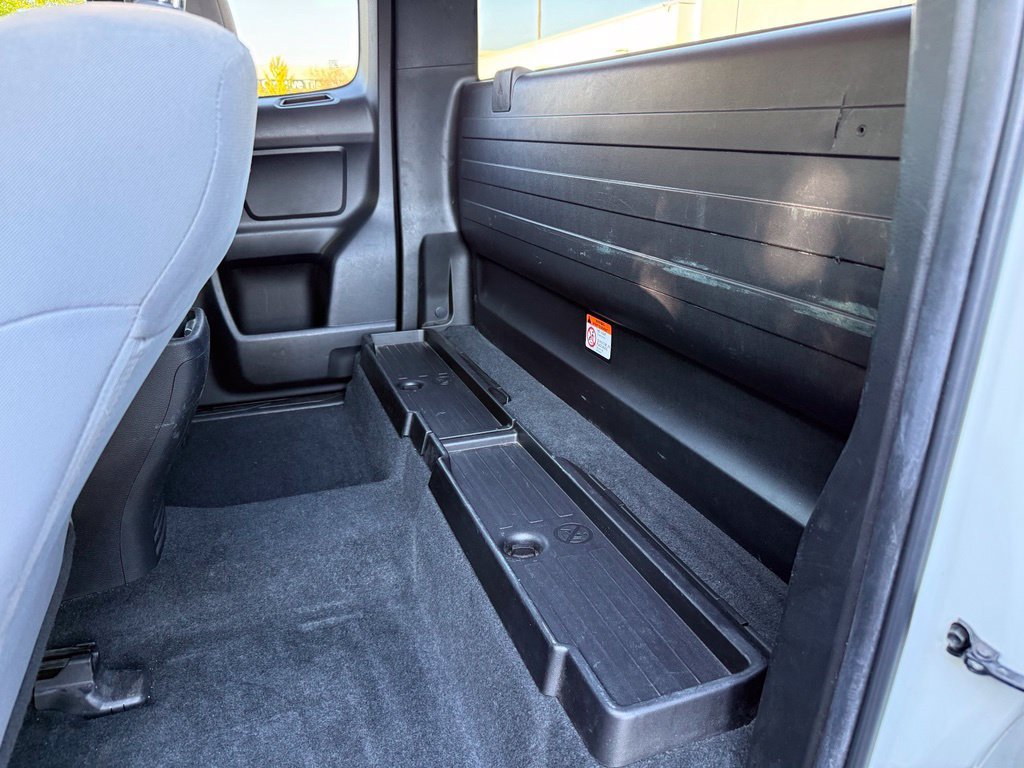Used 2022 Toyota Tacoma SR AWD/4WD image 13