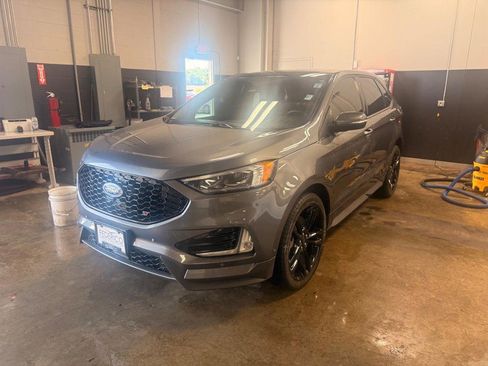 Used 2022 Ford Edge ST w/ Equipment Group 401A AWD/4WD image 2