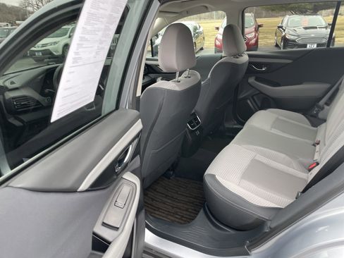 Used 2025 Subaru Outback Premium image 15