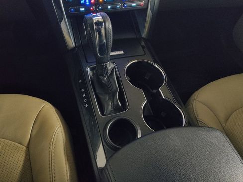 Used 2019 Ford Explorer Limited w/ Ford Safe & Smart Package image 26