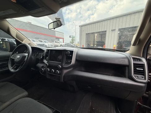 Used 2019 RAM 1500 Tradesman AWD/4WD image 12