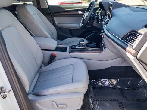 Certified 2023 Audi Q5 2.0T Premium Plus image 17