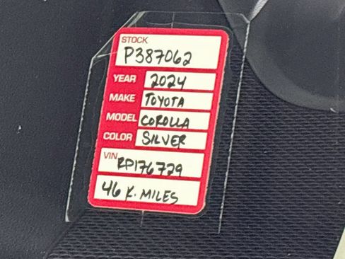 Used 2024 Toyota Corolla LE FWD image 24