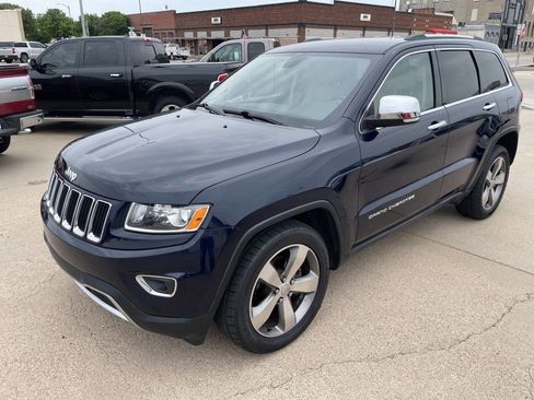 Used 2015 Jeep Grand Cherokee Limited AWD/4WD image 9