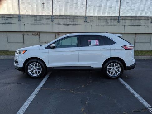 Used 2023 Ford Edge SEL AWD/4WD image 9