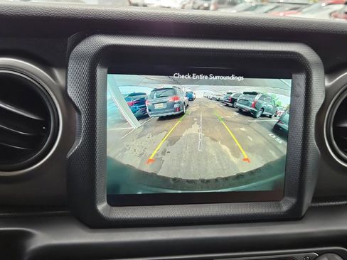 Used 2021 Jeep Wrangler Unlimited Sport AWD/4WD image 12