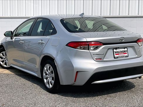 Used 2022 Toyota Corolla LE FWD image 15