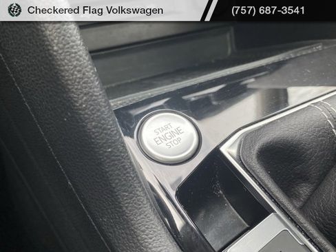 Used 2024 Volkswagen Taos SE image 43