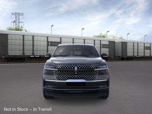 New 2026 Lincoln Navigator Premiere AWD/4WD image 6