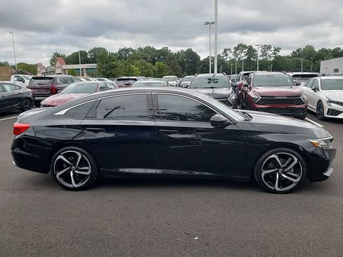 Used 2022 Honda Accord Sport image 7