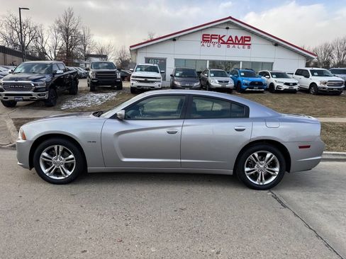 Used 2014 Dodge Charger R/T image 2