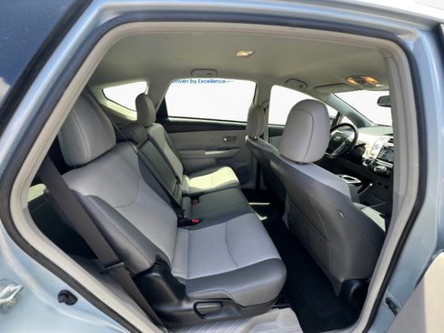 Used 2015 Toyota Prius V FWD image 12
