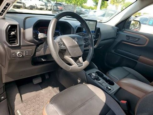 Used 2022 Ford Bronco Sport Outer Banks w/ Tech Package AWD/4WD image 12