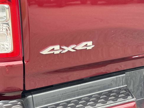 Used 2022 RAM 1500 Big Horn AWD/4WD image 12