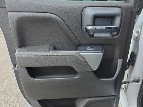 Used 2018 Chevrolet Silverado 1500 LT AWD/4WD image 22