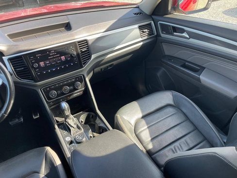 Used 2021 Volkswagen Atlas SEL Premium AWD/4WD image 16