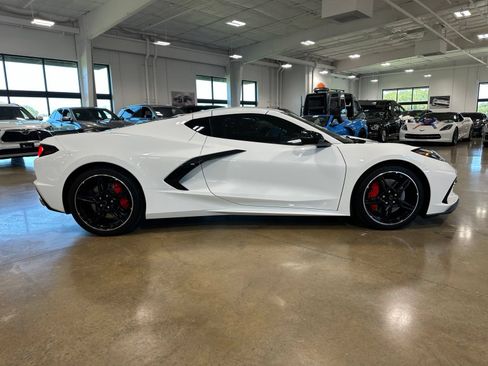 Used 2023 Chevrolet Corvette Stingray Premium Cpe w/ Z51 Performance Package RWD image 9