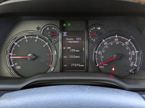 Used 2020 Toyota 4Runner SR5 Premium w/ Moonroof Package image 29