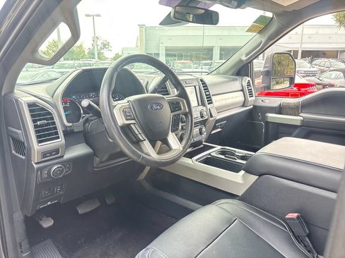 Used 2018 Ford F350 Lariat w/ Lariat Ultimate Package AWD/4WD image 6