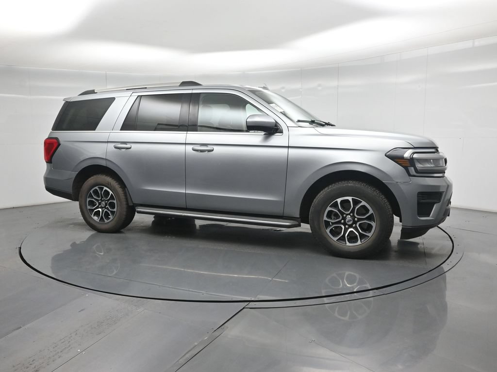 Used 2023 Ford Expedition XLT RWD image 6