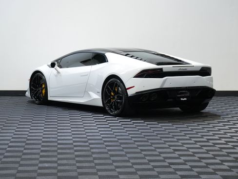 Used 2015 Lamborghini Huracan LP 610-4 image 8